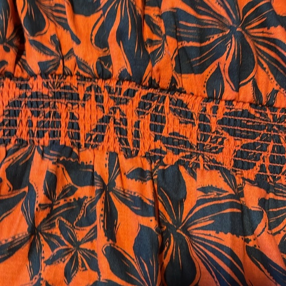 Ava & Viv Cap Sleeve Ruched Shoulder Dress - Picture 6 of 7